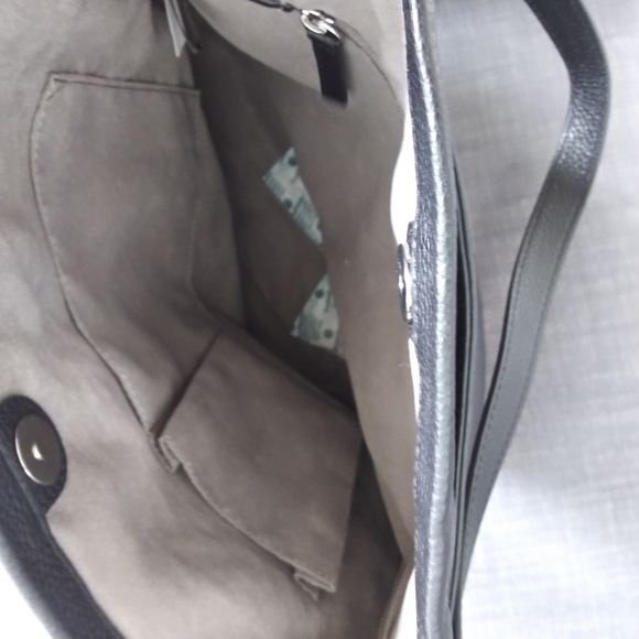 NWT VINCE CAMUTO LEATHER LIYA HOBO SHOULDER BAG - Picture 8 of 15